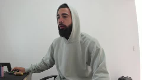 Snapshot of matheusbeard2 chatting on December 6, 2024, 2:17 pm Matheus online show from December 6, 2024, 2:17 pm