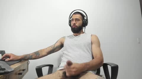 Snapshot of matheusbeard2 chatting on December 31, 2024, 3:45 am Matheus online show from December 31, 2024, 3:45 am