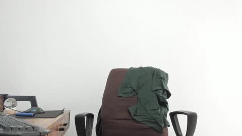 Snapshot of matheusbeard2 chatting on January 11, 2025, 7:27 pm Matheus online show from January 11, 2025, 7:27 pm