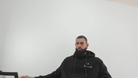 Snapshot of matheusbeard2 chatting on January 28, 2025, 5:35 pm Matheus online show from January 28, 2025, 5:35 pm