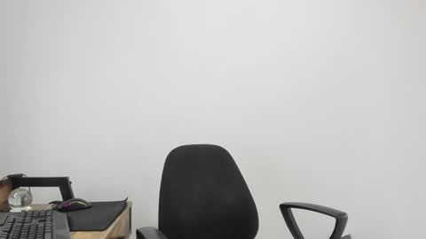 Snapshot of matheusbeard2 chatting on January 28, 2025, 8:36 pm Matheus online show from January 28, 2025, 8:36 pm