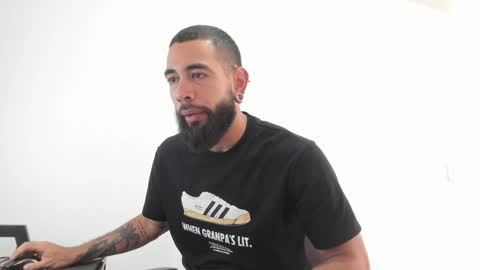 Snapshot of matheusbeard2 chatting on January 30, 2025, 9:36 pm Matheus online show from January 30, 2025, 9:36 pm