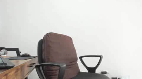 Snapshot of matheusbeard2 chatting on February 4, 2025, 7:22 pm Matheus online show from February 4, 2025, 7:22 pm