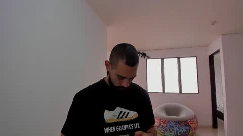 Snapshot of matheusbeard2 chatting on September 14, 2025, 9:25 pm Matheus online show from September 14, 2025, 9:25 pm