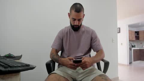 Snapshot of matheusbeard2 chatting on September 26, 2025, 4:11 pm Matheus online show from September 26, 2025, 4:11 pm