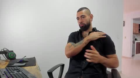 Snapshot of matheusbeard2 chatting on October 8, 2025, 4:15 pm Matheus online show from October 8, 2025, 4:15 pm