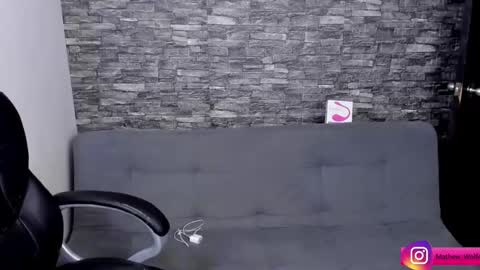 Mathew Independent model online show from September 13, 2025, 6:13 am