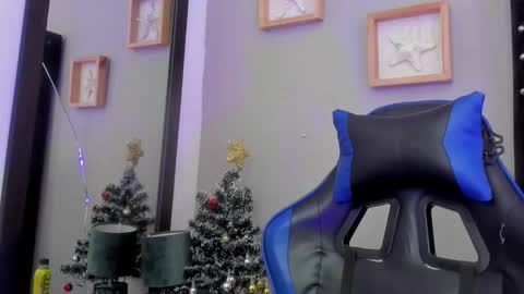 mathewboy2 online show from December 22, 2025, 7:22 pm