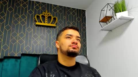 Mathews online show from December 16, 2025, 11:48 am