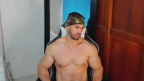 mathews_smith online show from October 31, 2025, 11:55 am