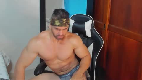 mathews_smith online show from November 25, 2025, 11:54 am