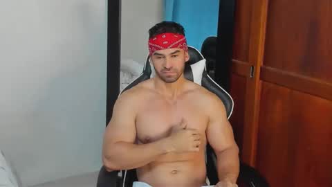 Snapshot of mathews_smith chatting on February 23, 2026, 11:29 am mathews_smith online show from February 23, 2026, 11:29 am