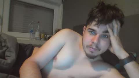 Snapshot of matho05 chatting on November 24, 2025, 8:58 am MATHIS online show from November 24, 2025, 8:58 am
