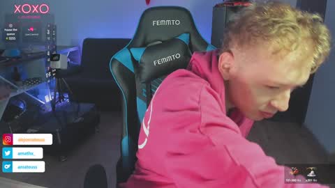 Snapshot of mathwx_ chatting on December 27, 2024, 9:54 pm Alejandro Alex online show from December 27, 2024, 9:54 pm