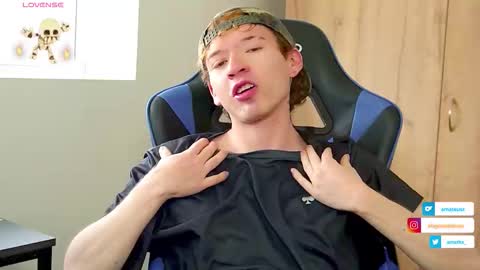 Snapshot of mathwx_ chatting on October 30, 2025, 12:39 pm Alejandro Alex online show from October 30, 2025, 12:39 pm