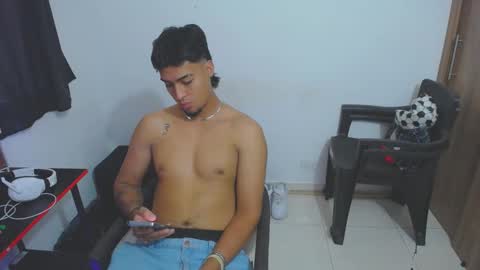 matias online show from March 10, 2025, 4:14 pm