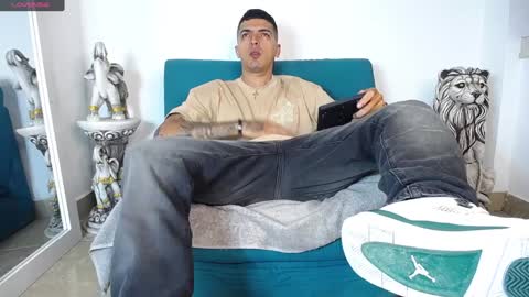  MATIAS COSTA  online show from December 25, 2024, 12:37 am