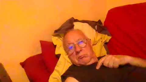 Snapshot of matricule4246 chatting on April 26, 2026, 9:01 pm joyaam79 online show from April 26, 2026, 9:01 pm
