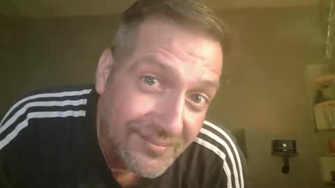 Snapshot of matrike1 chatting on May 11, 2026, 4:04 pm matrike1 online show from May 11, 2026, 4:04 pm