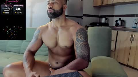 matt rodriguez92 online show from October 8, 2025, 9:29 am