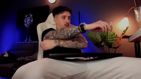 Snapshot of matt_thestud chatting on February 3, 2026, 7:35 am Matt online show from February 3, 2026, 7:35 am