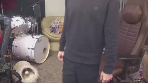 Matt Cash online show from December 2, 2025, 2:06 am