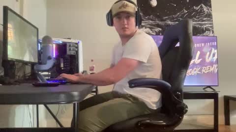 MattDawg13 online show from April 26, 2026, 4:10 am