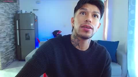 matteo_leto online show from September 18, 2025, 4:09 pm