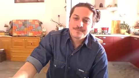 Snapshot of matteushh87 chatting on January 13, 2025, 9:52 am matteushh87 online show from January 13, 2025, 9:52 am