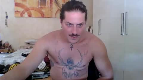 Snapshot of matteushh87 chatting on September 16, 2025, 10:05 am matteushh87 online show from September 16, 2025, 10:05 am