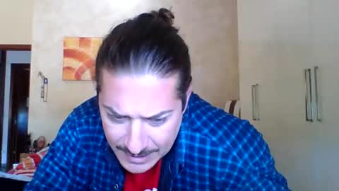 Snapshot of matteushh87 chatting on October 8, 2025, 11:08 am matteushh87 online show from October 8, 2025, 11:08 am