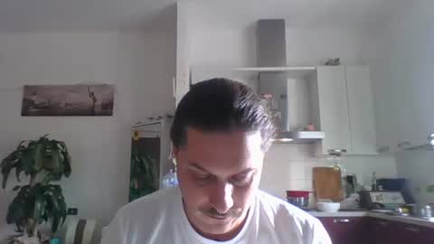 Snapshot of matteushh87 chatting on February 6, 2026, 9:34 am matteushh87 online show from February 6, 2026, 9:34 am