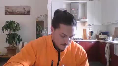 Snapshot of matteushh87 chatting on February 9, 2026, 10:30 am matteushh87 online show from February 9, 2026, 10:30 am