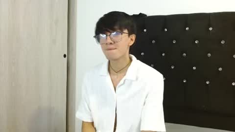 Snapshot of matti_mendez_ chatting on August 2, 2026, 5:22 pm Matti Mendez online show from August 2, 2026, 5:22 pm
