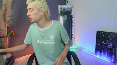 Snapshot of mattias_dantee chatting on September 29, 2025, 4:01 pm mattias online show from September 29, 2025, 4:01 pm