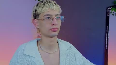 Snapshot of mattias_dantee chatting on December 4, 2025, 4:11 am mattias online show from December 4, 2025, 4:11 am