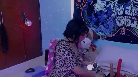 mattilda_18 online show from September 18, 2025, 7:49 pm