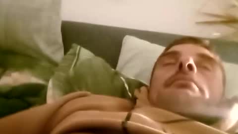 mattlesnake_101 online show from April 6, 2026, 2:07 pm