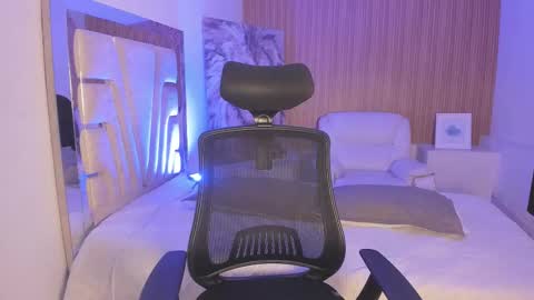 Matt online show from November 24, 2025, 10:42 pm