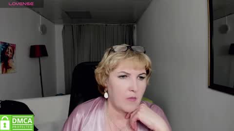 Lana online show from December 21, 2024, 8:21 pm