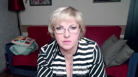 Lana online show from September 14, 2025, 8:24 am