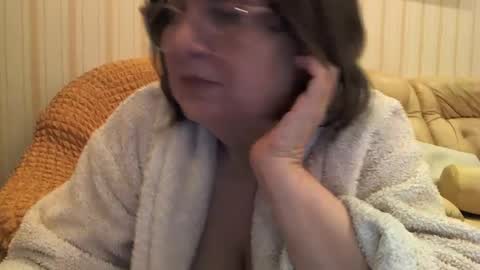 Cat online show from January 7, 2025, 1:17 am