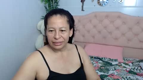 Snapshot of mature_martina_ chatting on September 28, 2025, 10:31 am Martina online show from September 28, 2025, 10:31 am