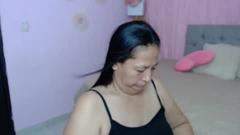 Snapshot of mature_martina_ chatting on October 7, 2025, 10:51 pm Martina online show from October 7, 2025, 10:51 pm