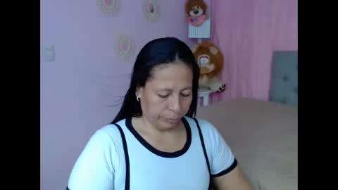 Snapshot of mature_martina_ chatting on October 13, 2025, 7:47 pm Martina online show from October 13, 2025, 7:47 pm