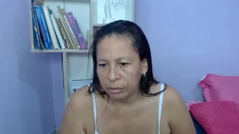 Snapshot of mature_martina_ chatting on October 28, 2025, 10:30 am Martina online show from October 28, 2025, 10:30 am