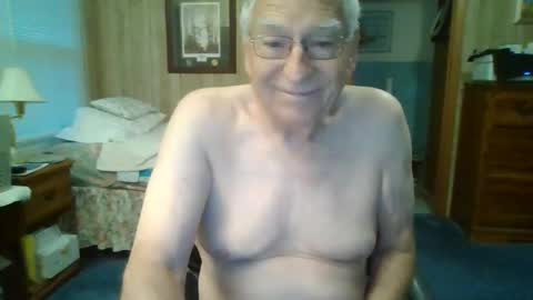 Snapshot of maturecouple1954 chatting on June 5, 2026, 10:43 am SXECPL55 at G mail Dot Com online show from June 5, 2026, 10:43 am