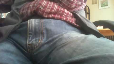 Maturedaddi online show from October 17, 2025, 9:45 am