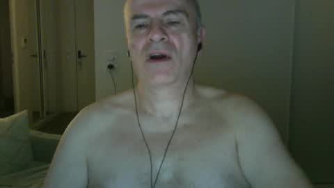 maturehotman online show from March 1, 2025, 6:35 am