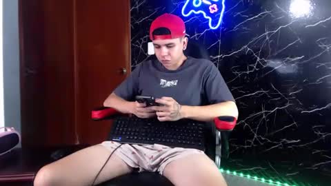 Matias online show from December 8, 2024, 3:45 pm